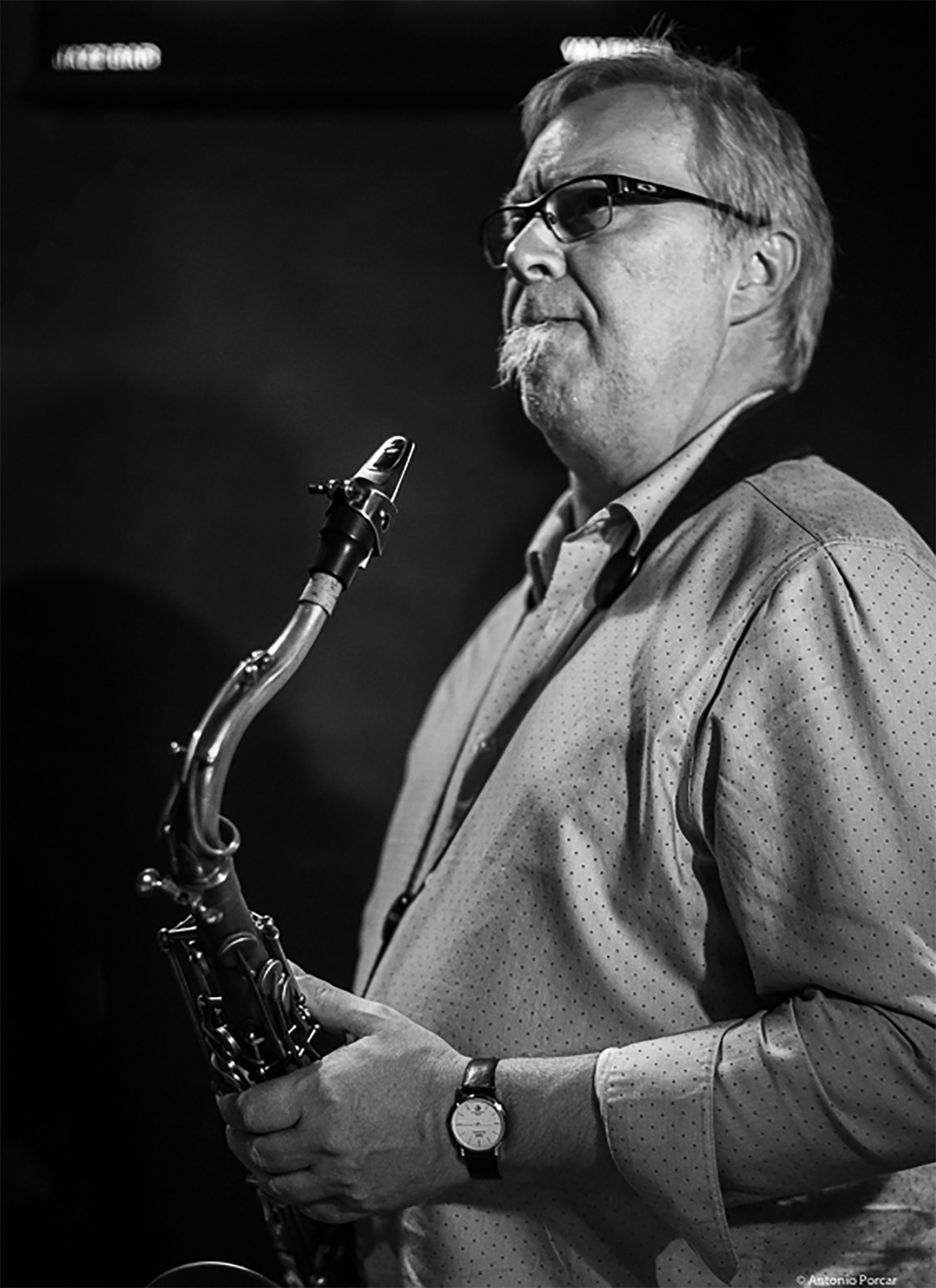 kirk_macdonald_with_horn.jpg