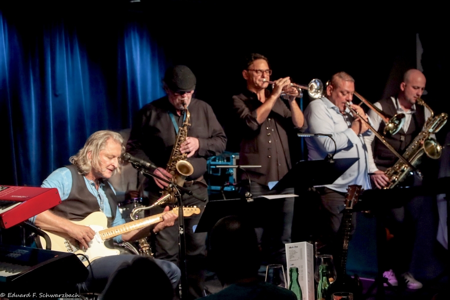 "Sir" Oliver Mally & Sigi Feigl Blues Hornets